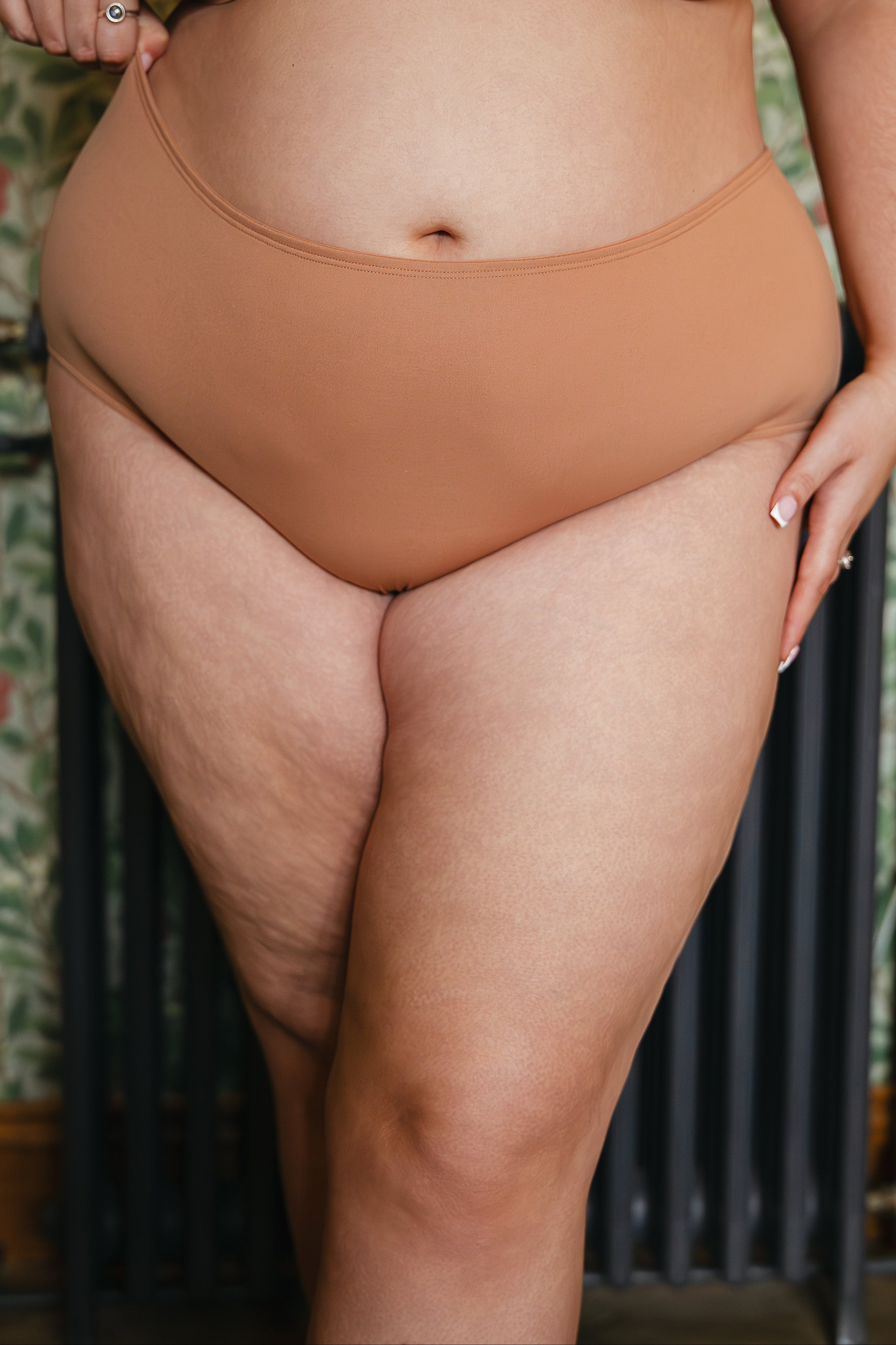 Model wearing mocha mousse modal underwired bra and modal boyshort lingerie set 